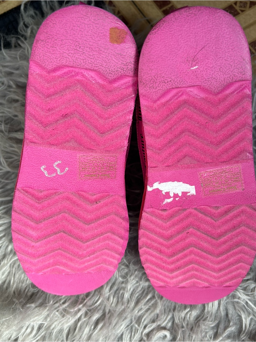 Juicy Couture "Klash" hot pink winter boots - Picture 4 of 15